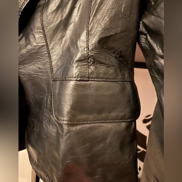 Guess Jeans Cropped Leather Blazer - Picture 4 of 7